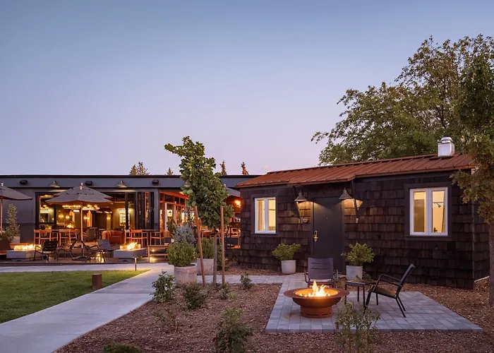 5 star hotel: High Country Motor Lodge - Near Nau And Downtown